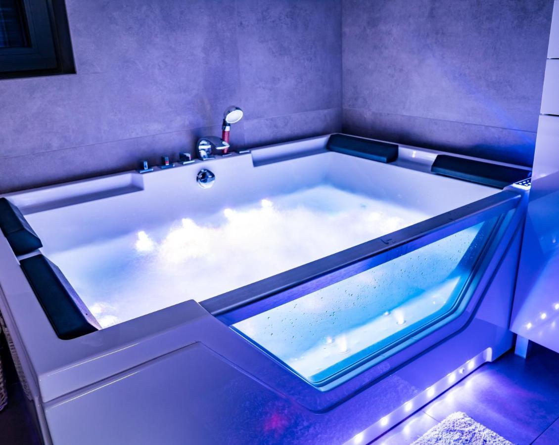 Domek Hot Tub Jacuzzi Chillout Kołobrzeg Buitenkant foto